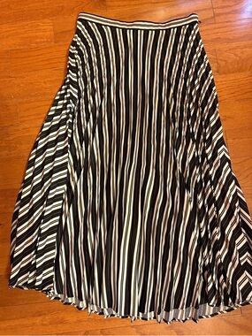 Club Monaco Black and White Vertical Stripe Skirt